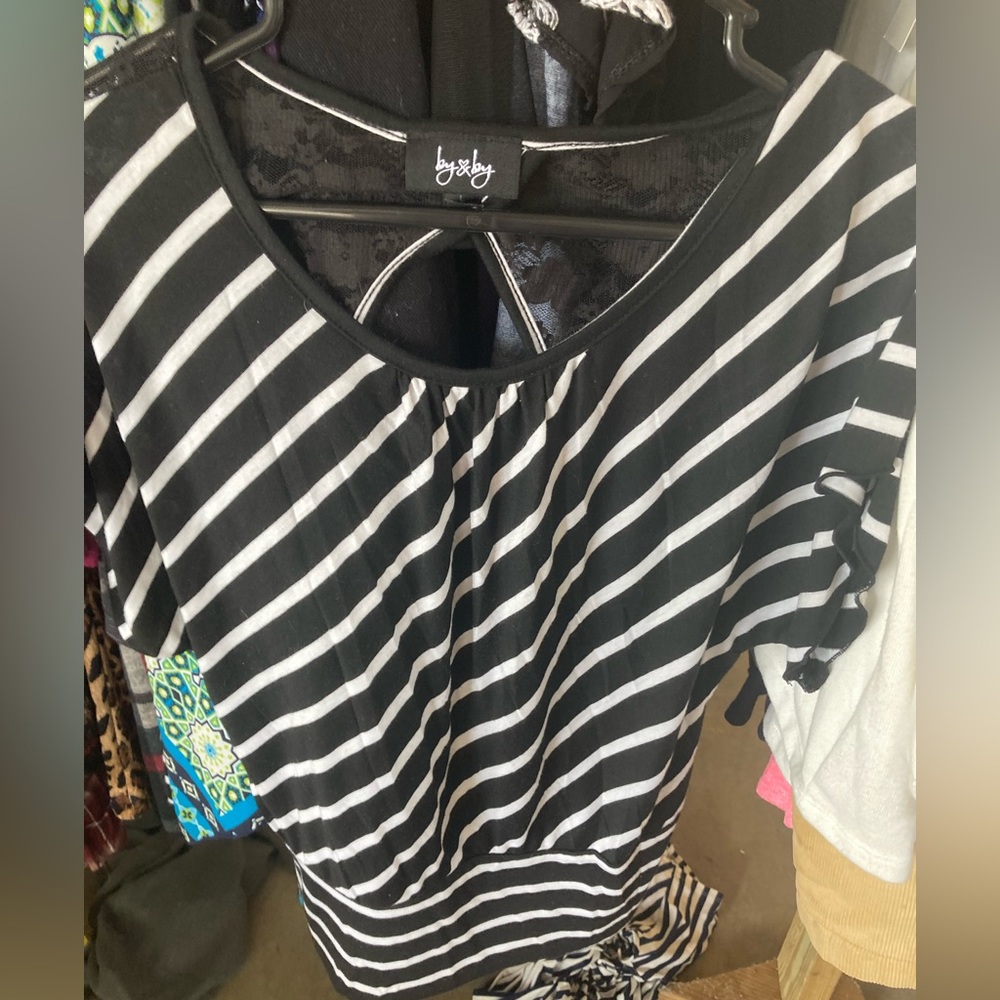 By and By women’s large cute summer top